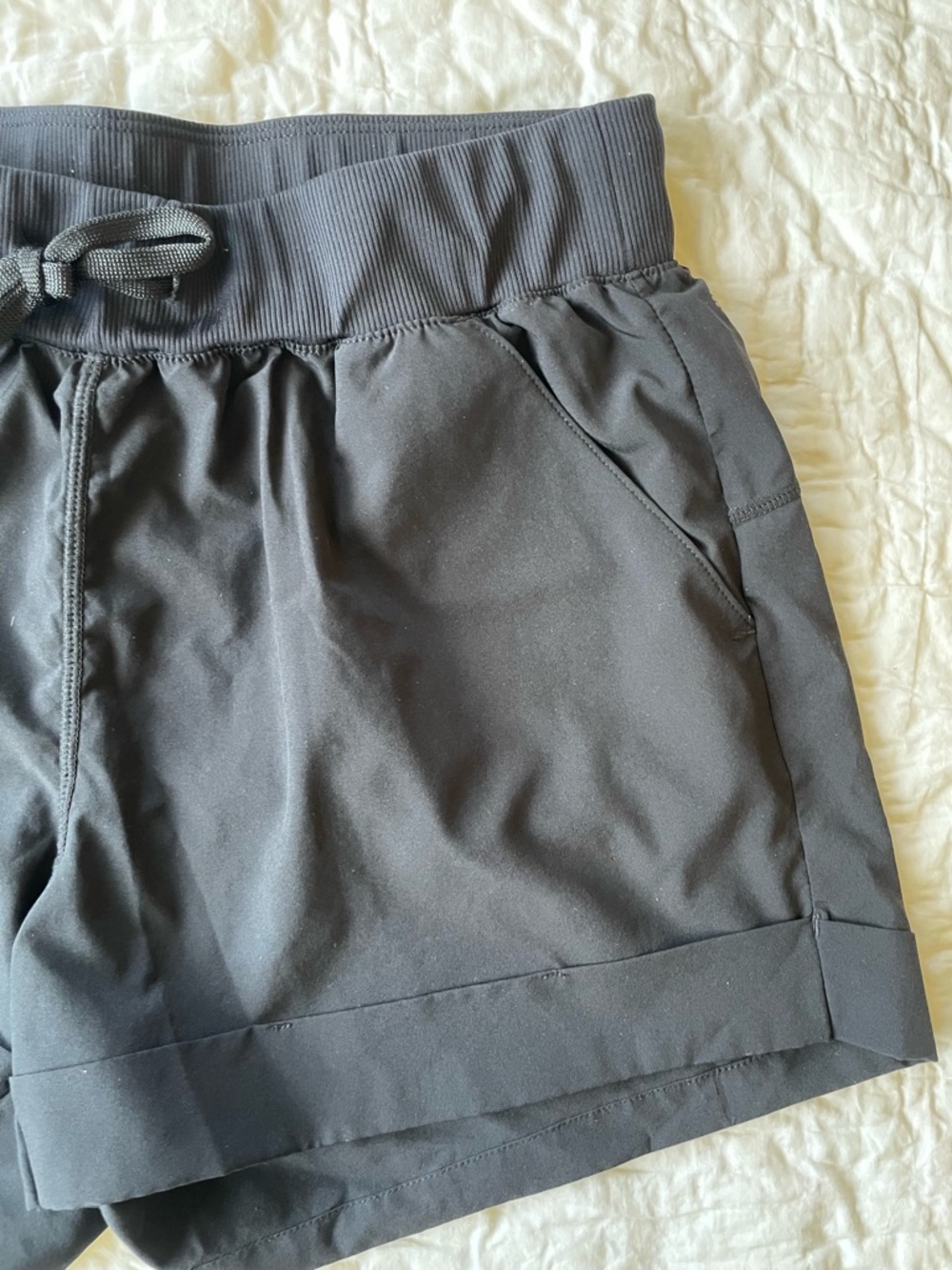 Women’s Elastic Waist Pull-On Shorts — size M - Picture 5 of 7